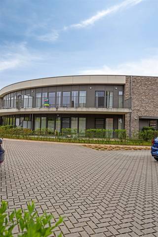 Prachtig appartement te koop op het eerste verdiep in residentie 'Hof ter Lipse'! Ben je op zoek naar een recent en modern nieuwbouwappartement in...