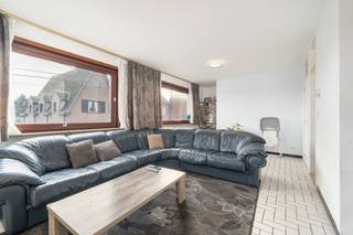 [[ DIT PAND NEEMT DEEL AAN DE ERA OPEN HUIZEN DAG OP 14/3 VAN 13:00 TOT 14:00 ]]Te koop: gesloten appartement in de Vondelstraat, Lebbeke, gelegen in...