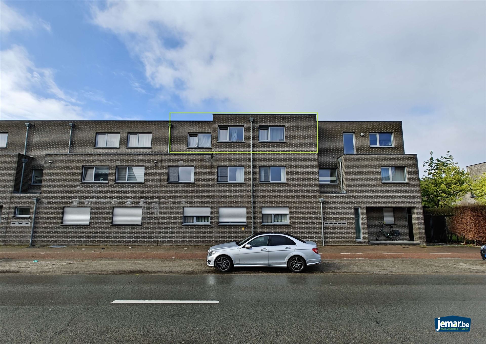 Appartement met 3 slaapkamers berging en autostaanplaats  - foto 1