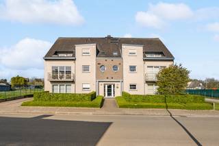 Gelijkvloers appartement met 3 slaapkamers, tuin, terras & garageOp zoek naar ruimte, comfort én buitenruimte?Dit lichtrijke gelijkvloers appartement...