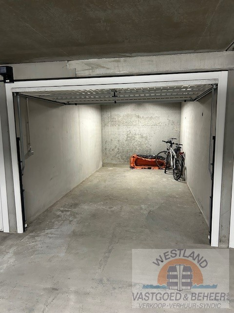 Garage for sale in Nieuwpoort - photo 1