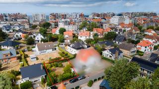 Goed gelegen perceel bouwgrond te koop, 301m², gelegen op toplocatie, langs de Duinenlaan te Westende. Een unieke kans.<br />U bevindt zich rustig doch centraal gelegen, op slechts 400m van het strand en vlakbij winkels, horeca en openbaar vervoer.<br /><br />Dit perceel biedt een uitzonderlijke mogelijkheid om jouw droomwoning of vakantieverblijf te realiseren aan de Belgische kust.<br /><br /><br />Interesse in deze grond te koop te Middelkerke (Westende)? Neem vandaag nog contact op met ons kantoor!