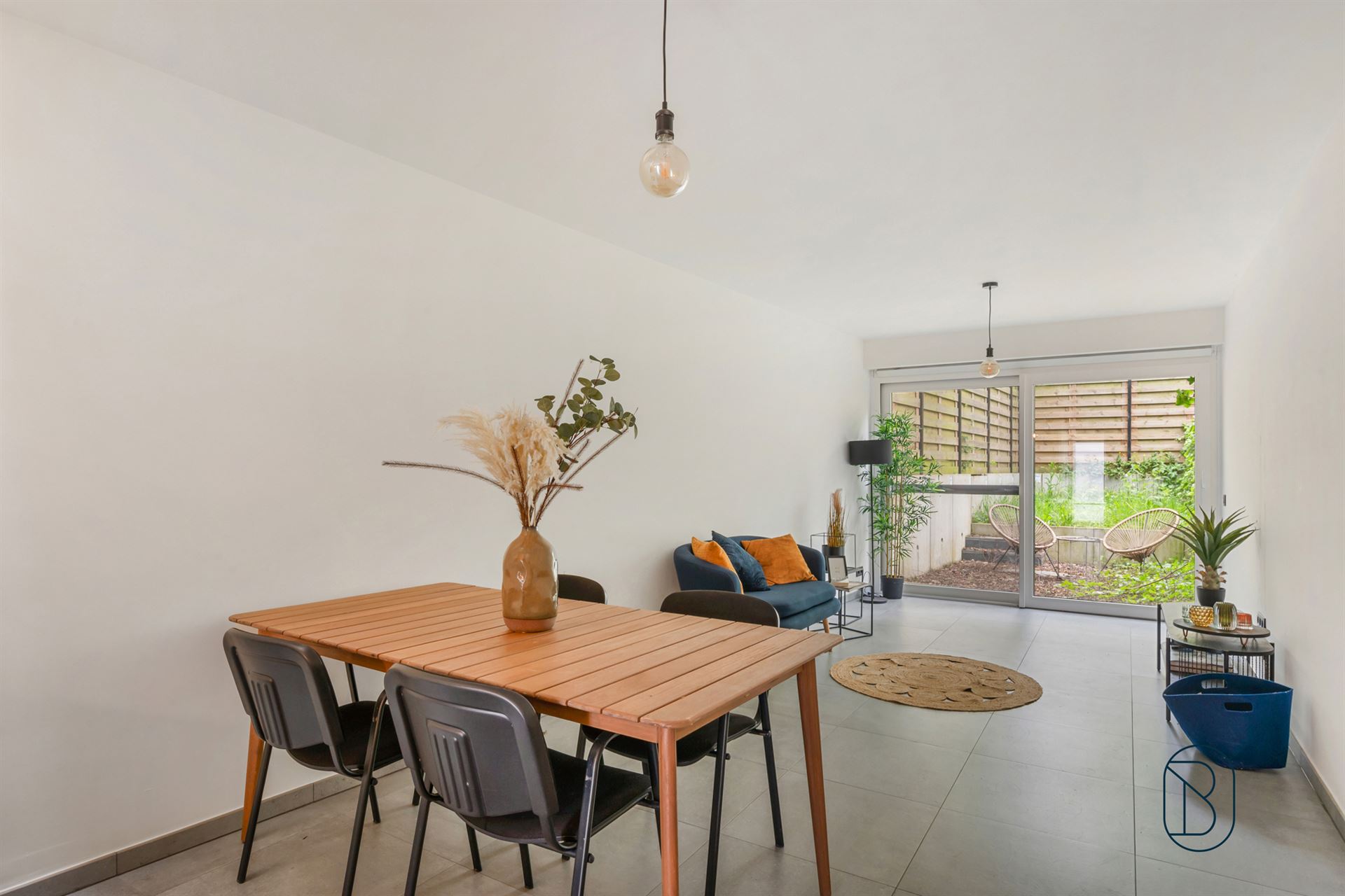 Mooie nieuwbouwwoning met 3 slk en 2 badkamers, + tuin - foto 4