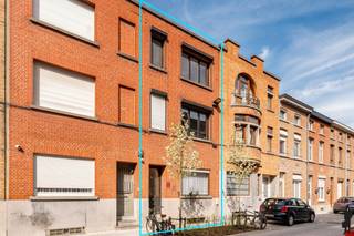 Woning met 4 slp'ers en gezellige stadstuin te Mechelen.Deze nog deels te renoveren eengezinswoning is gelegen aan de stadsrand van Mechelen.Ontdek...