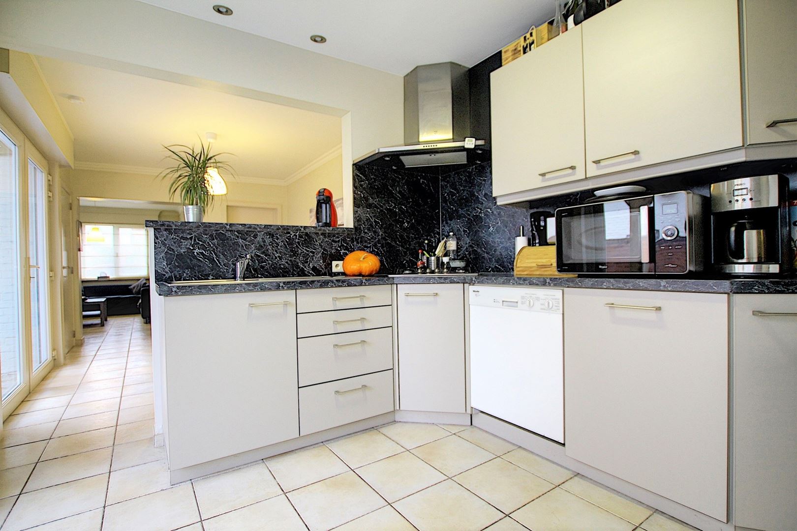 karaktervolle halfopen woning met landelijk zicht - foto 5