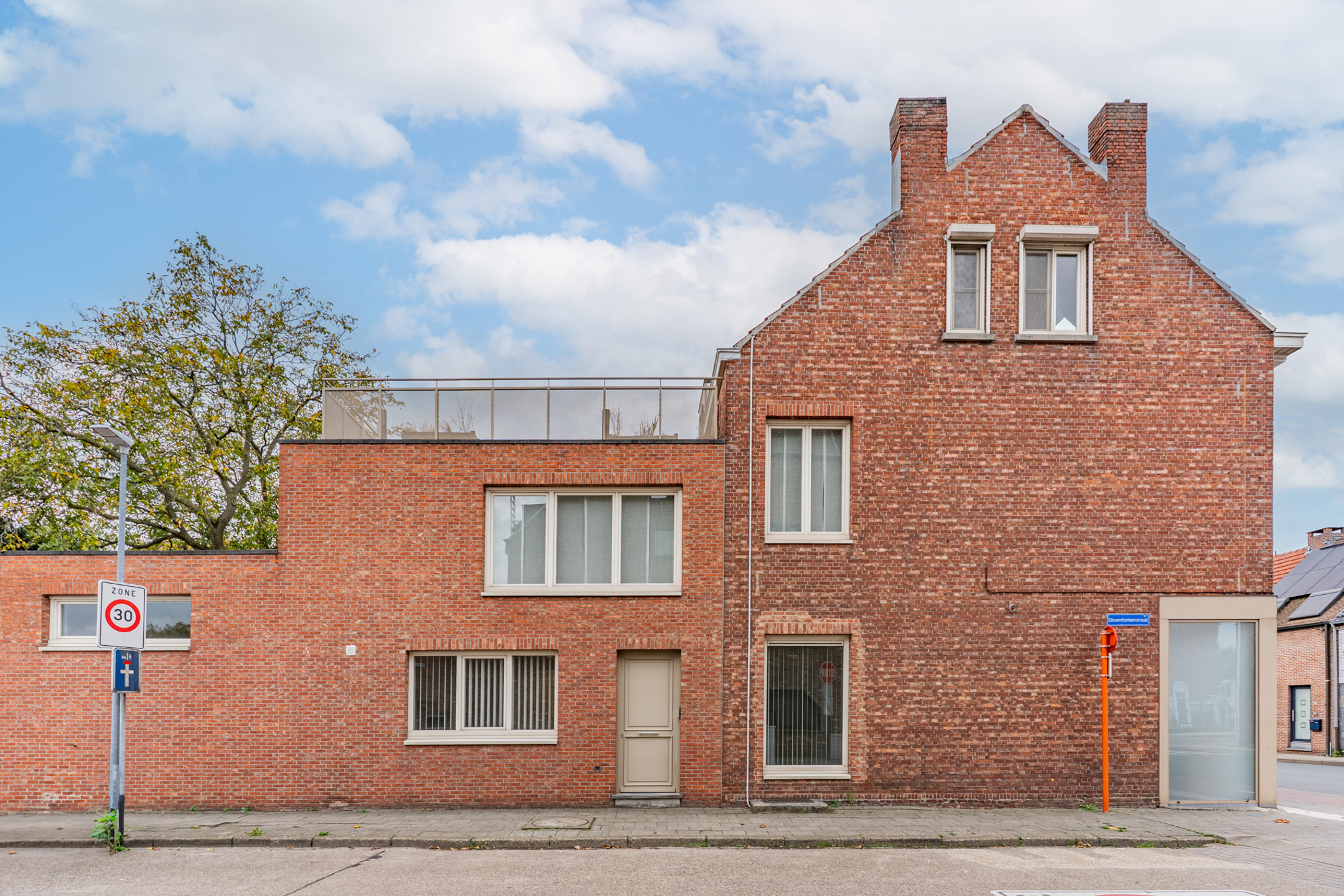 Polyvalente handelswoning met 3 slaapkamers, groot dakterras en dubbele inpandige garage - foto 5