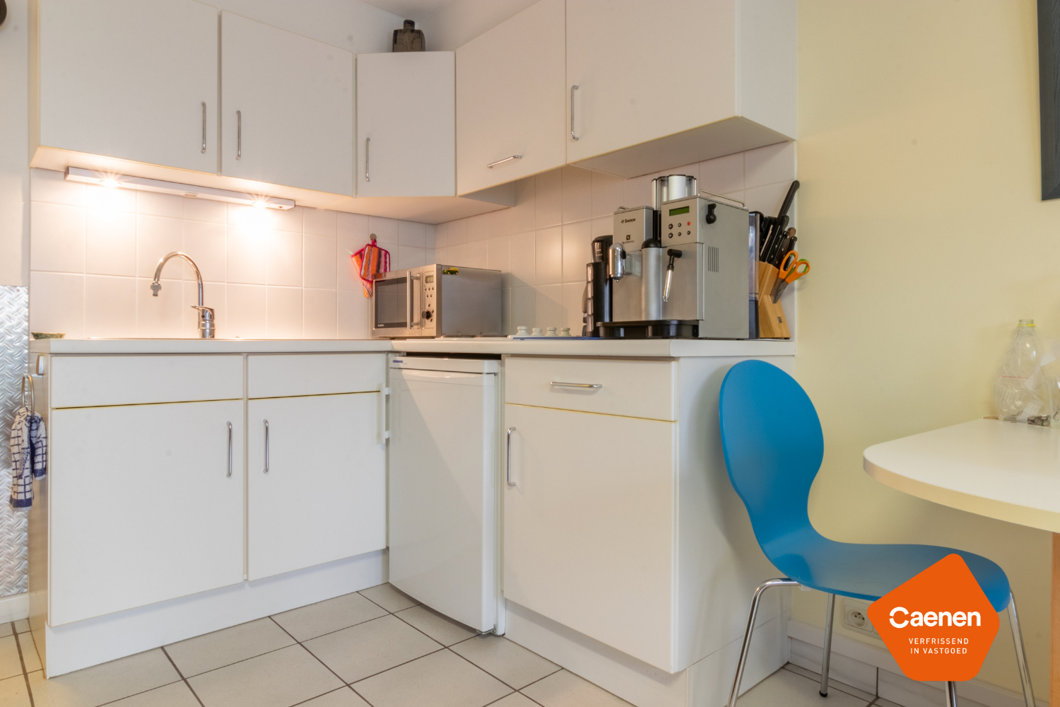 Charmante vakantiewoning te koop mét private autostaanplaats én garagebox! - foto 5