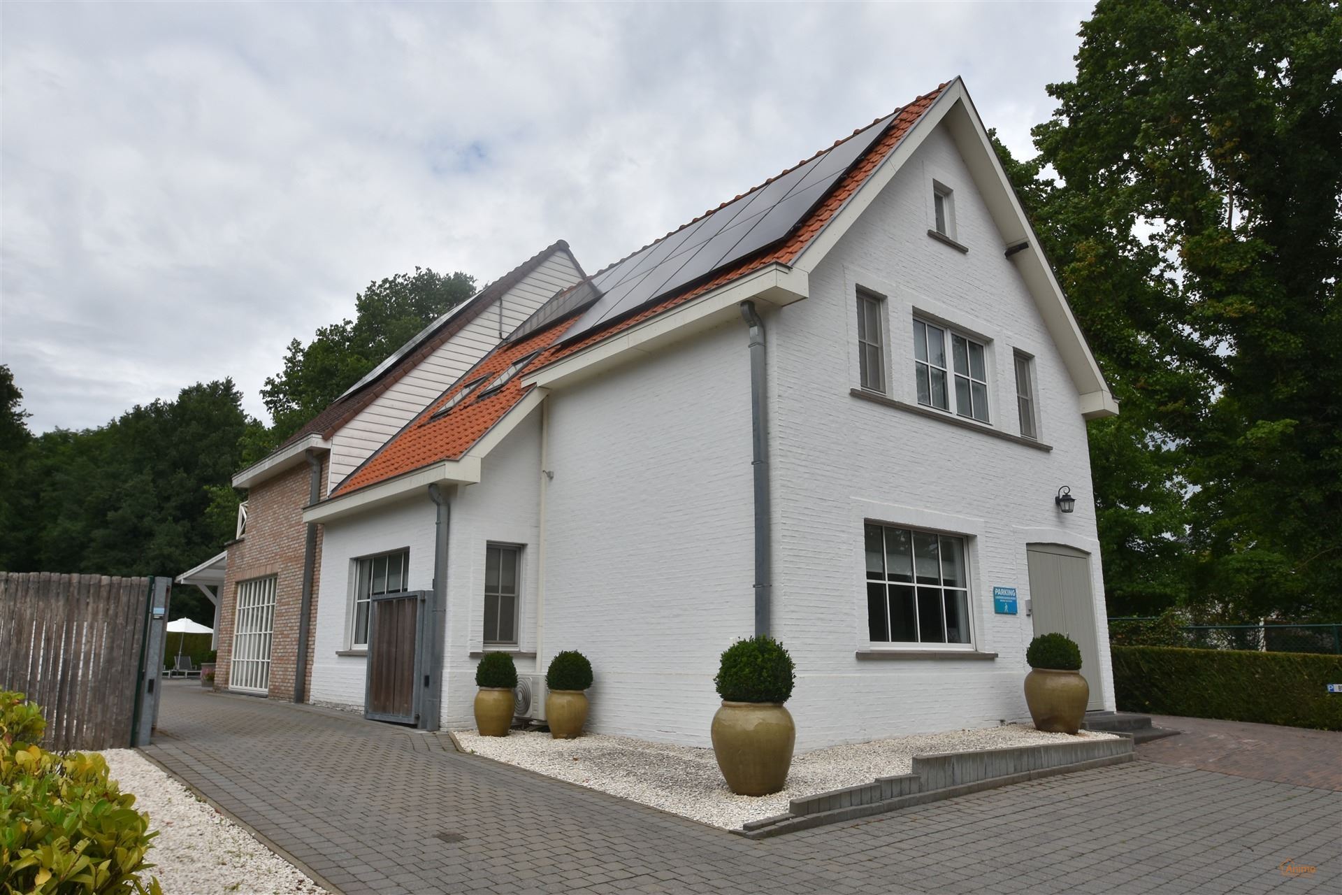 Gezinswoning met zwembad en praktijkruimte in Houthale - foto 2