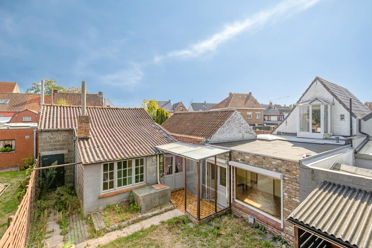 Halfopen huis / grond (537m²) met potentieel in hartje Sijsele (Damme) - foto 5