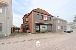 Commercial for sale in Peer