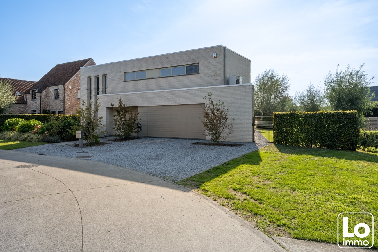 Instap klare moderne open villa met dubbele inpandige garage en een gezellige tuin op een toplocatie nabij het centrum van Lochristi! - foto 4