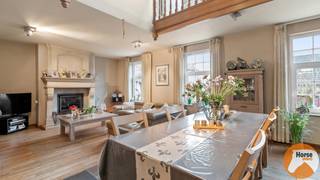 TOLLEMBEEK - Prachtige woning met 3 loodsen op +-2,9ha.in het hart van het landelijke Pajottegem, kan u deze fantastische landbouwaccommodatie...