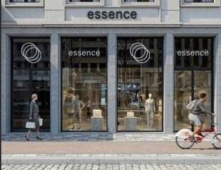 Deze prachtig winkel met een nieuwe etalageraam is gelegen op de Frankrijklei vlakbij de hoofdwinkelstraat de Meir en het station. <br />Deze casco winkel is +/-300m², heeft een ruime kelder van +/-160m² en loopt door tot de Kipdorpvest, waar er ook mogelijkheid is om een terras te plaatsen.<br />De foto's in bijlage zijn renders.<br />EPB startverklaring aanwezig.