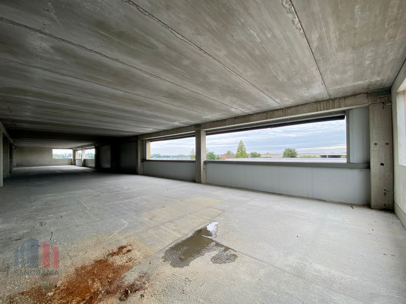 285 m² kantoorruimtes langs bedrijvige Beernemsteenweg - foto 4