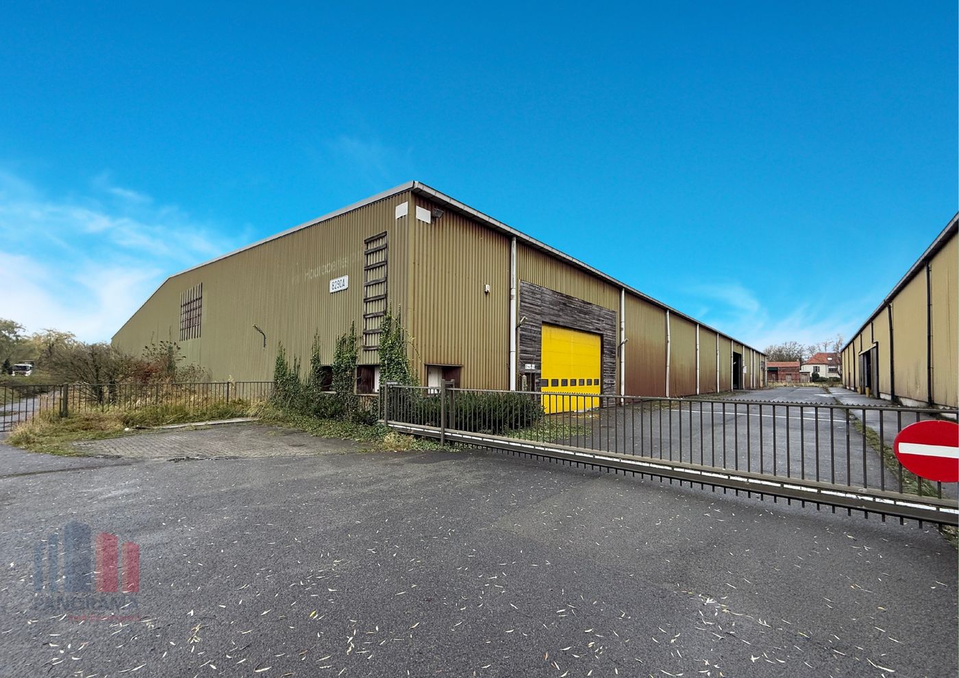 Strategisch gelegen loodsen 15.751 m² aan Langerbruggekaai Gent - photo 1