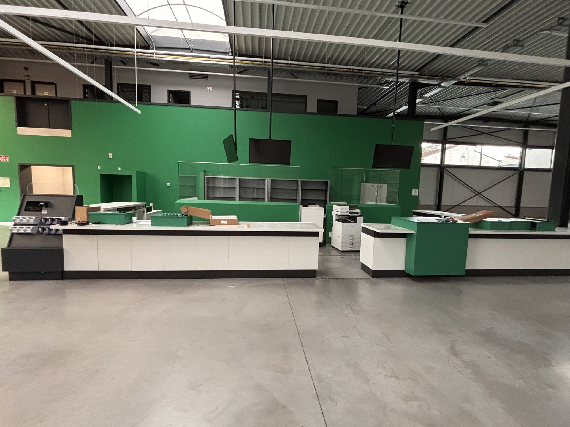Commercial à louer à Ypres - photo 5