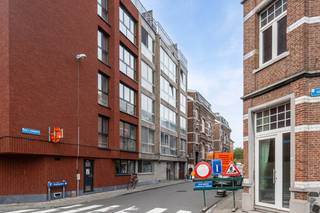 Bent u op zoek naar een bemeubeld appartement in één van de meest bruisende straten van Leuven? Dan stellen we u graag dit instapklare...