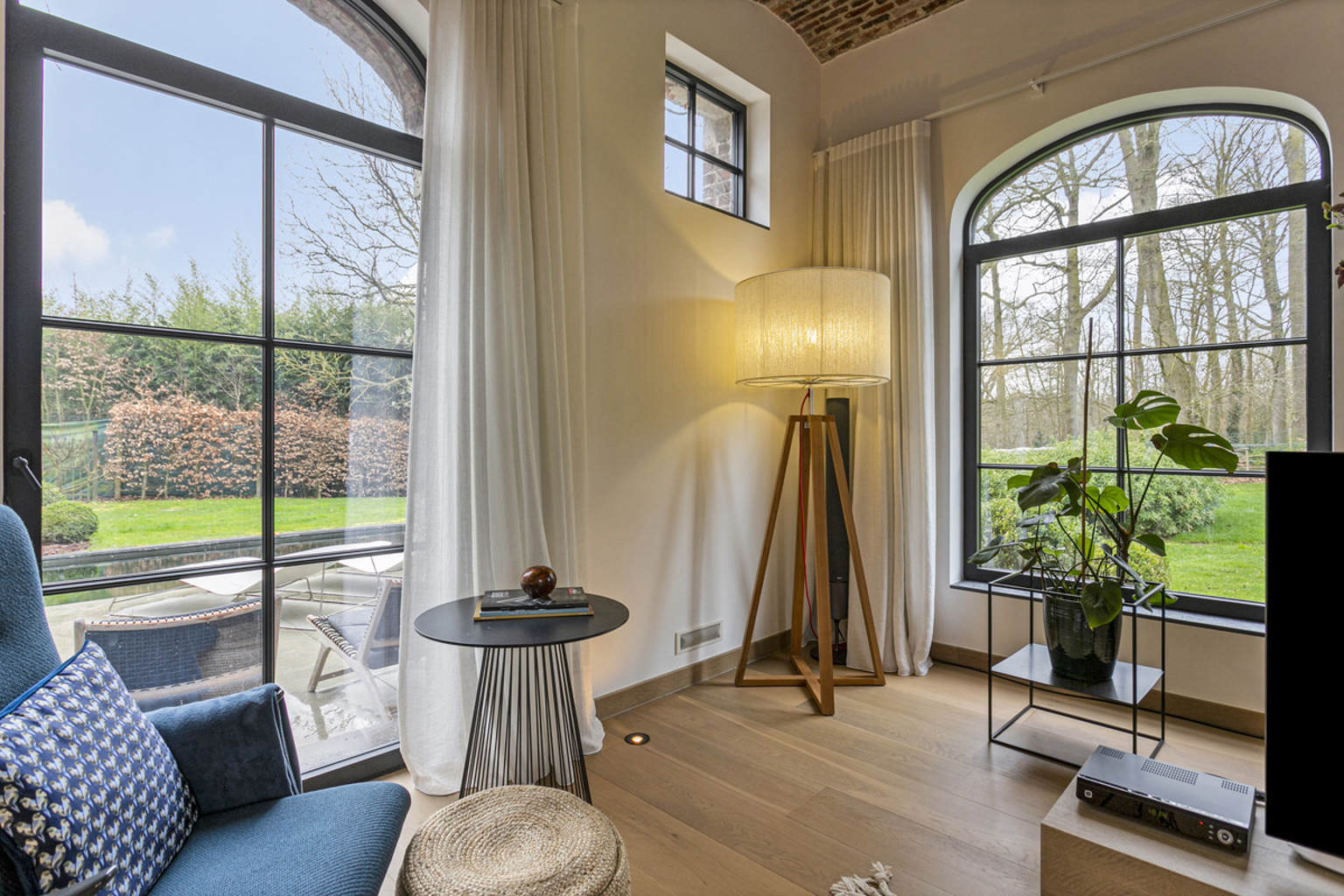 LUXUEUS EN EXCLUSIEF LANDHUIS  MET PARKTUIN.  - foto 4