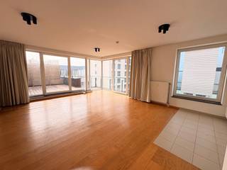 Furnished apartment near the Central Station! This furnished 2 bedroom apartment on parquet consists of a cozy living room and a dining room with...