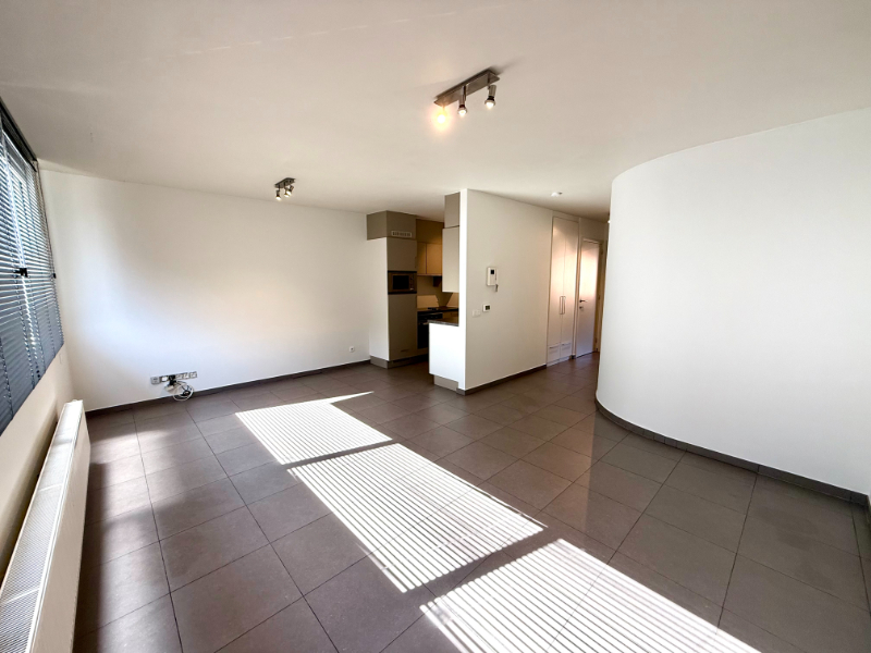 Instapklaar appartement met 1 slaapkamer op de gelijkvloerse verdieping - foto 4