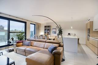 Penthouse for sale in Boomlayout:- entrance hall with space for a cloakroom- separate toilet- living room- south-facing terrace (15m²) with a view...