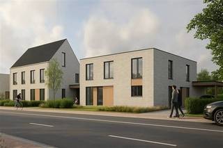Ruime Energiezuinige Nieuwbouwwoning met 4 slaapkamers ! <br /><br />Indeling : Inkomhal , apart toilet , berging , woonkamer met open keuken , terras , tuin .<br />Verdieping 1  : Hal met bureau , 3 slaapkamers , apart toilet ,badkamer . <br />Verdieping 2 : Slaapkamer + badkamer 2 is hier mogelijk . <br /><br /><br />Deze woning is voorzien van Vloerverwarming met Warmtepomp , Zonnepanelen , Ventilatie , Regenwaterrecuperatie . <br /><br /><br />Plannen  te downloaden op onze website . <br /><br />Er dient 21% btw betaald te worden op het constructieaandeel en 12% registratierechten op het grondaandeel . <br /><br />Deze woning is snel beschikbaar ! <br /><br /> 