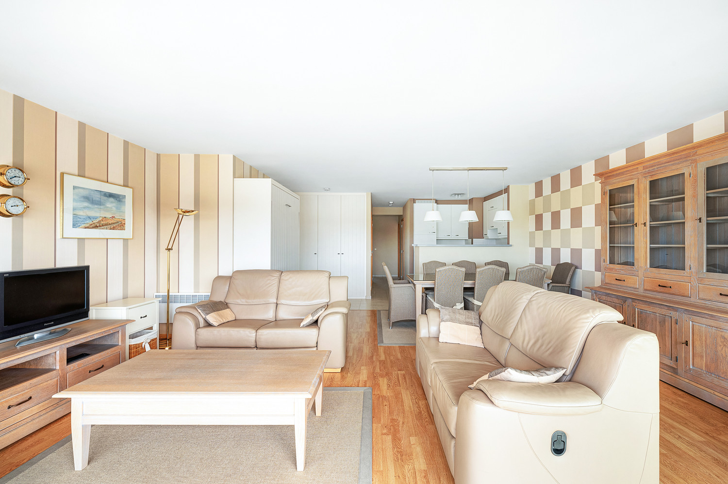 Zongericht ruim 2-slaapkamer appartement met prachtige open zichten - photo 5