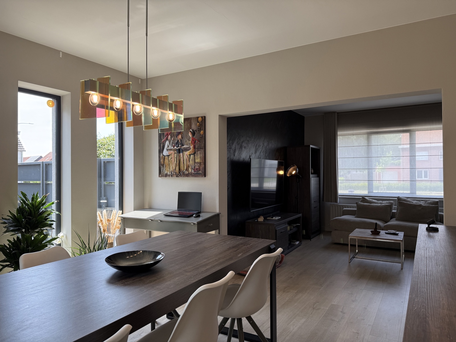 Vernieuwde energiezuinige woning met lounge pool - foto 5