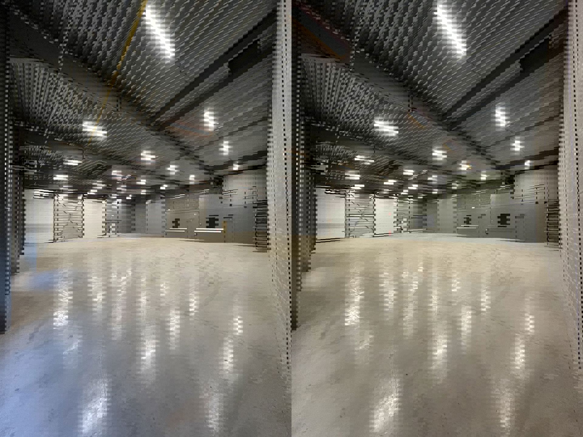 CENTRAAL GELEGEN MAGAZIJN VAN 300M² - foto 4