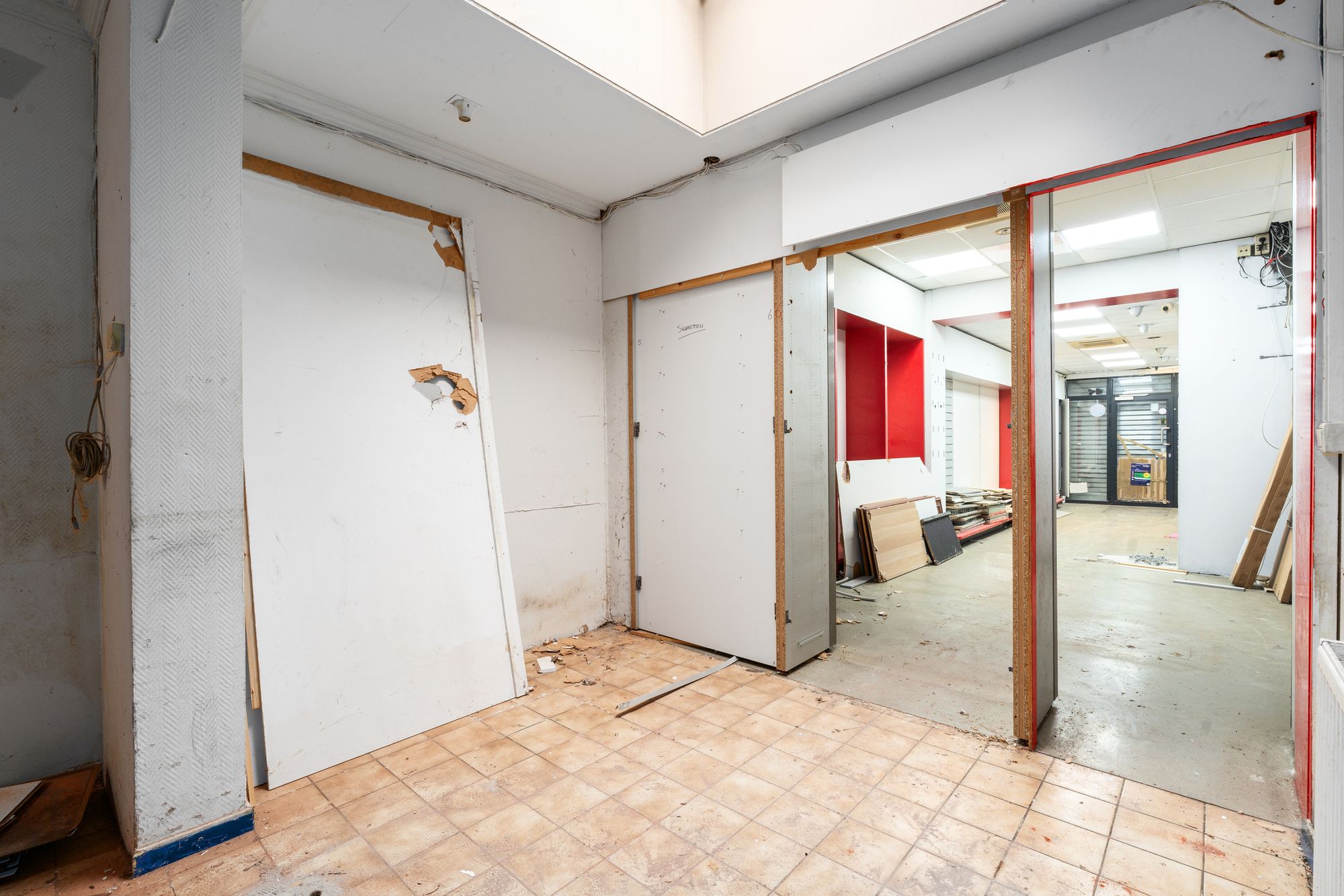 Te renoveren handelszaak met woonentiteit te koop in Gent - foto 5