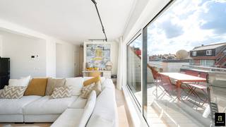 Mooi duplex-appartement van 127m² groot en met 3 volwaardige slaapkamers gelegen in een rustige straat in het verlengde van de Leopoldlaan...