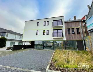 Prachtig, modern nieuwbouwappartement met 2 slaapkamers en terras gelegen op de 1ste verdieping van een nieuw appartementencomplex! Dit...