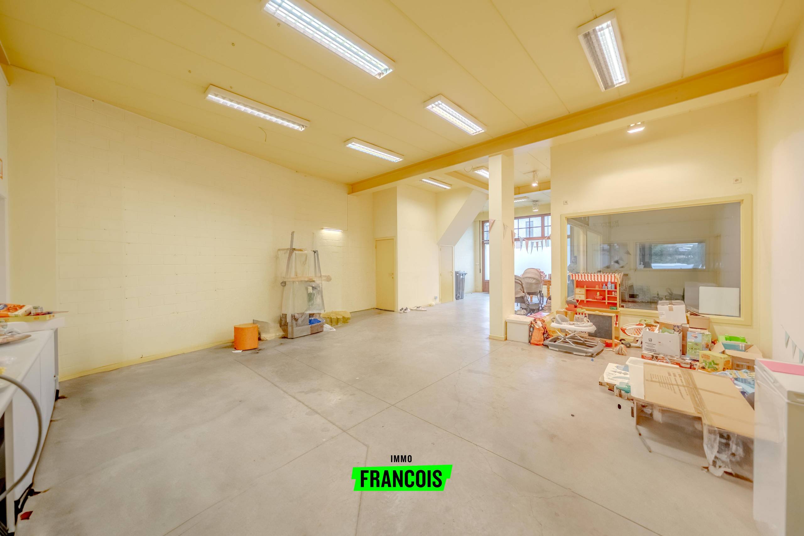 Instapklare woonst met veel opslagruimte in Alveringem - foto 4