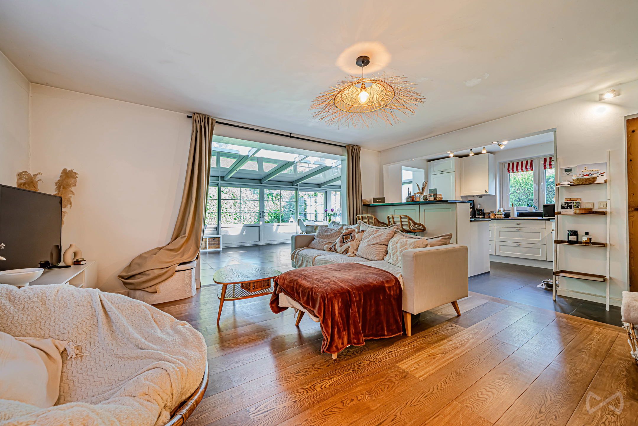 Maison unifamiliale avec 2 appartements  - foto 3