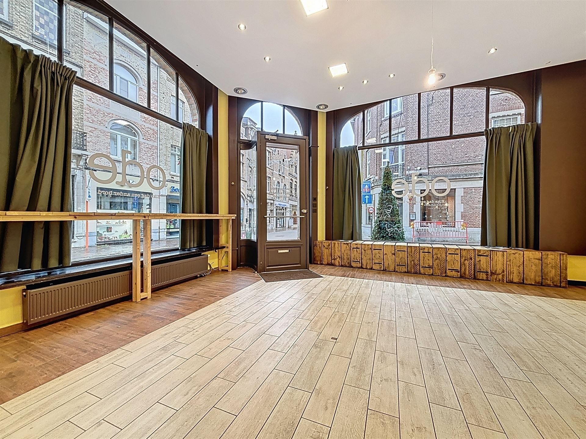 Commercial for rent in Ypres - photo 4