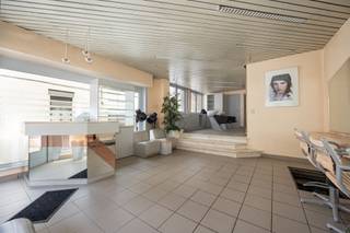 Gezinswoning/handelshuis met potentieel op een toplocatie in Mechelen Deze charmante stadswoning is ideaal voor wie op zoek is naar een...