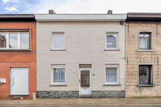 House for sale in Halle