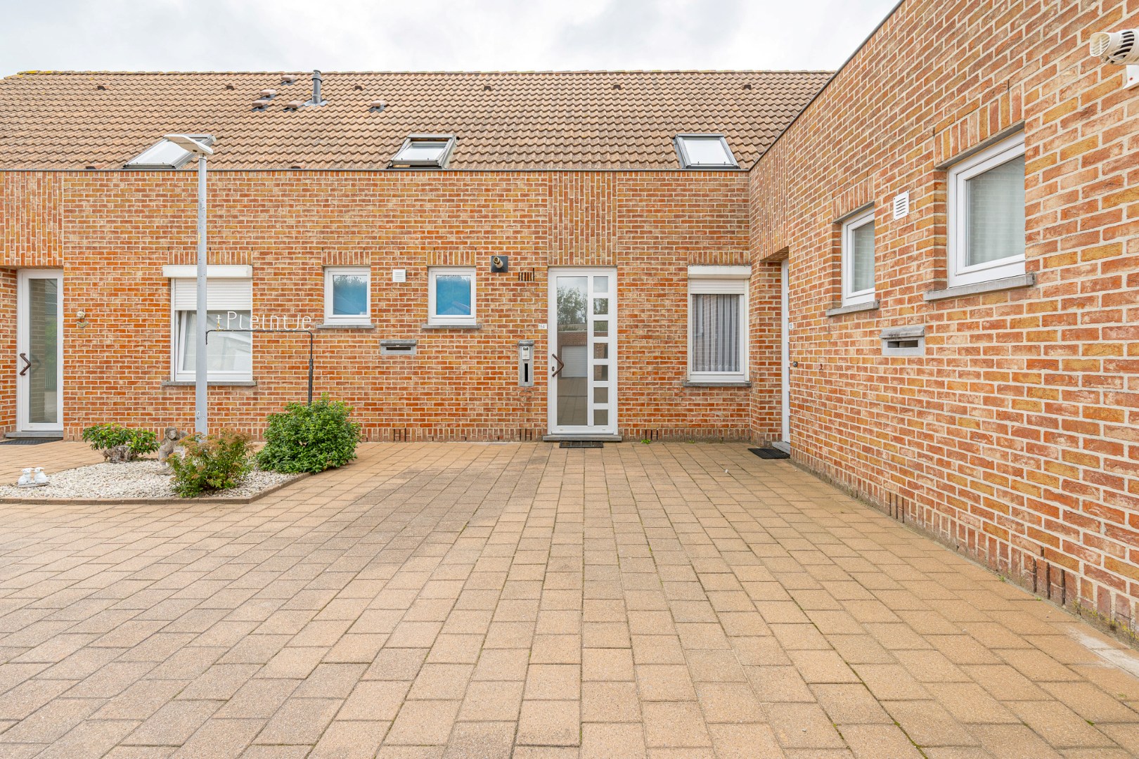Appartement avec 1 chambre, débarras et garage à Ledegem - photo 1