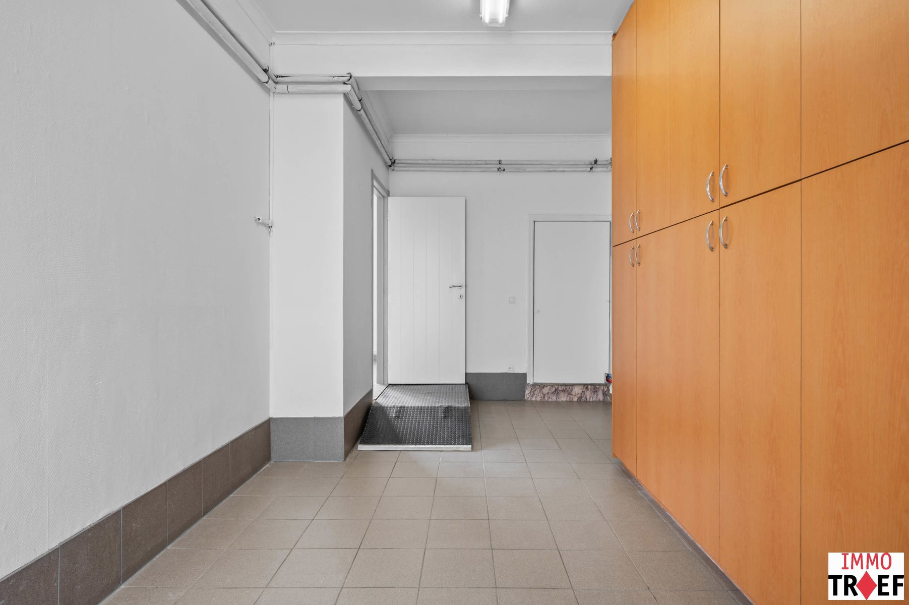 Woning met 3 slaapkamers &amp; tuin centraal en rustig gelegen - foto 2