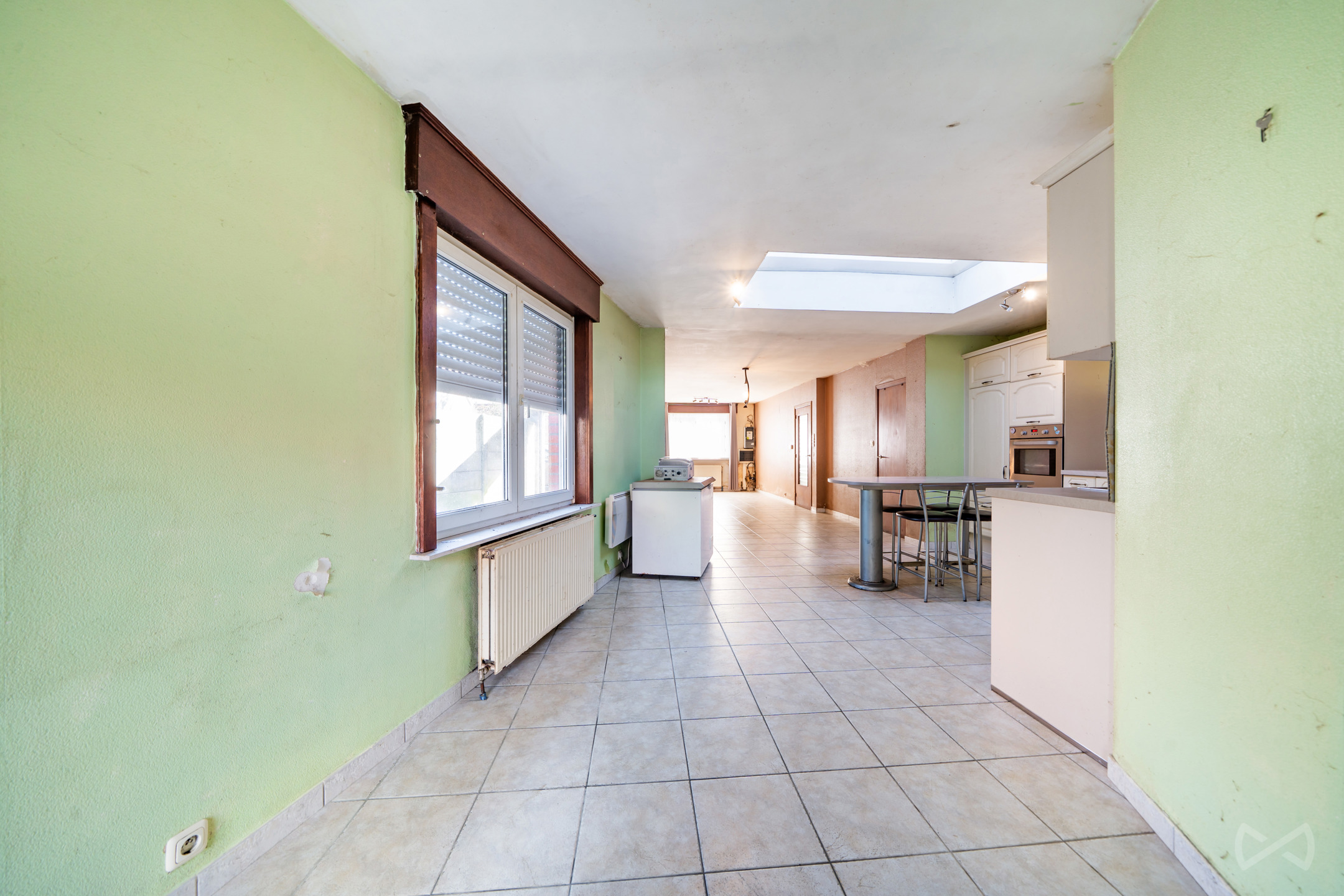 Huis 3 slaapkamers met magazijn van 70 m2 en zijtoegang - foto 4