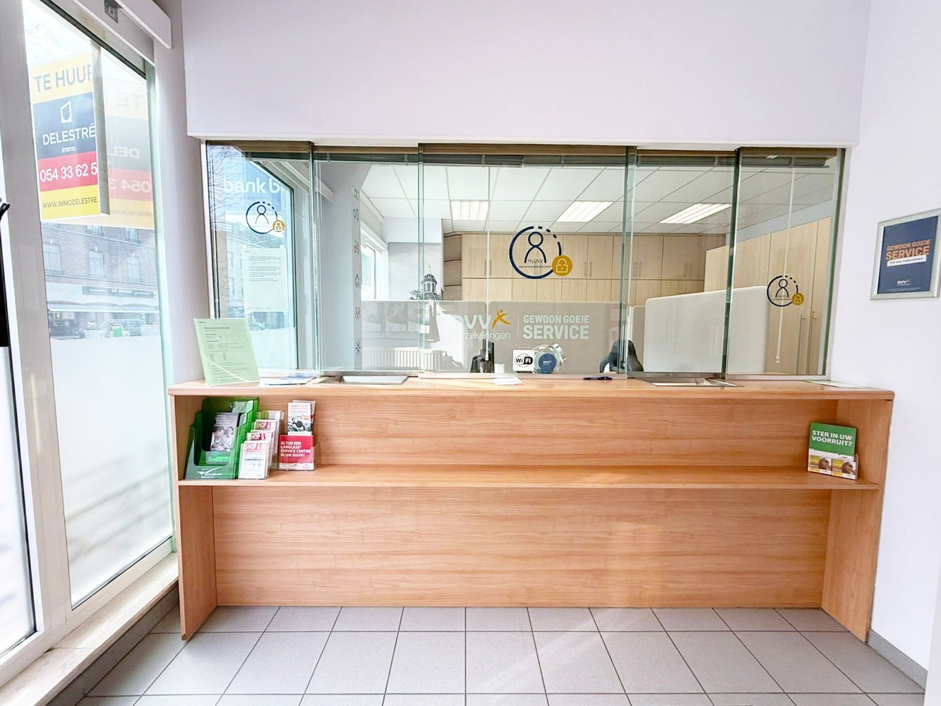 Commercial à louer à Grammont - photo 4