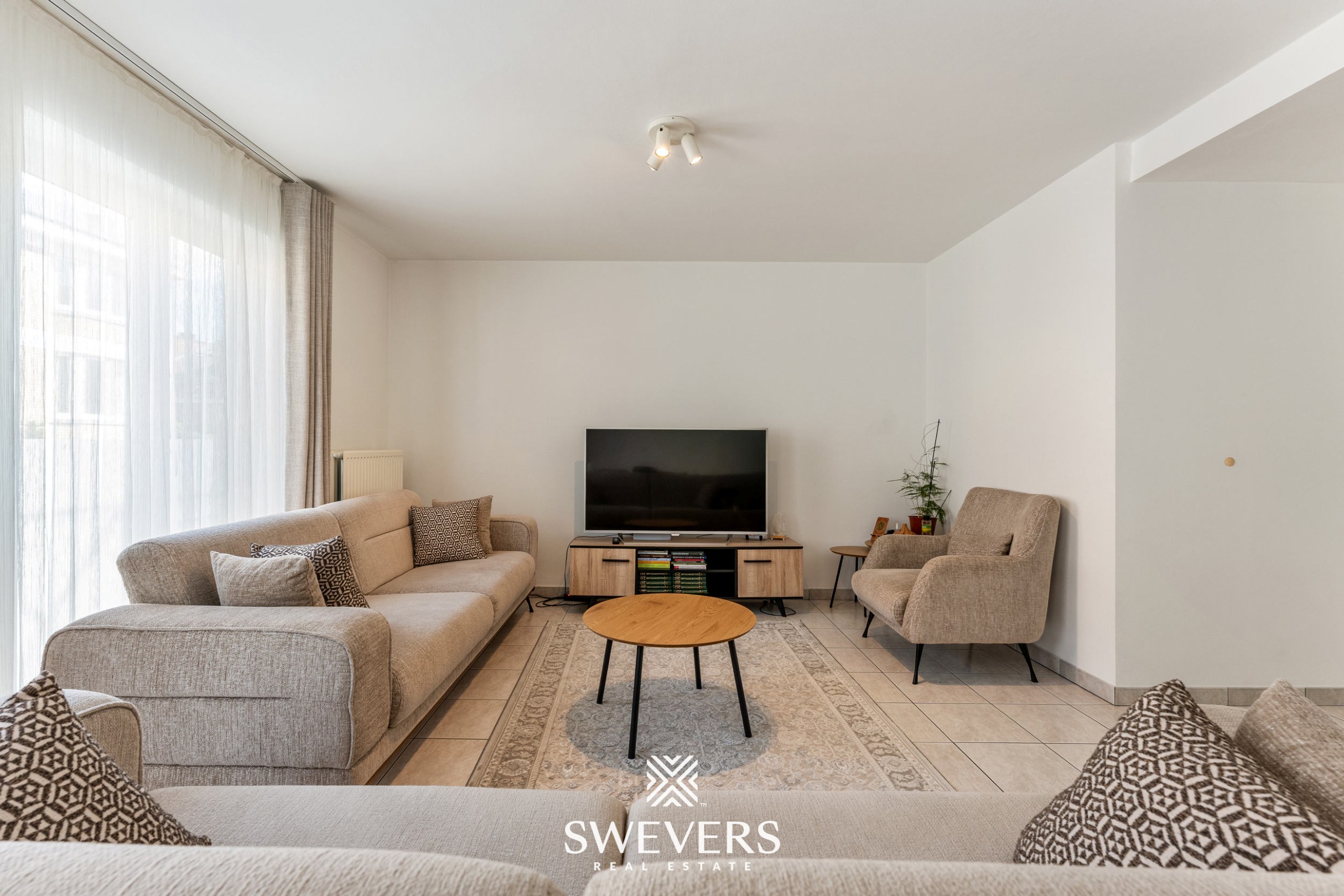 Gerenoveerd 2-slaapkamerappartement met ZW-terras vlak bij Hasselt centrum - foto 4