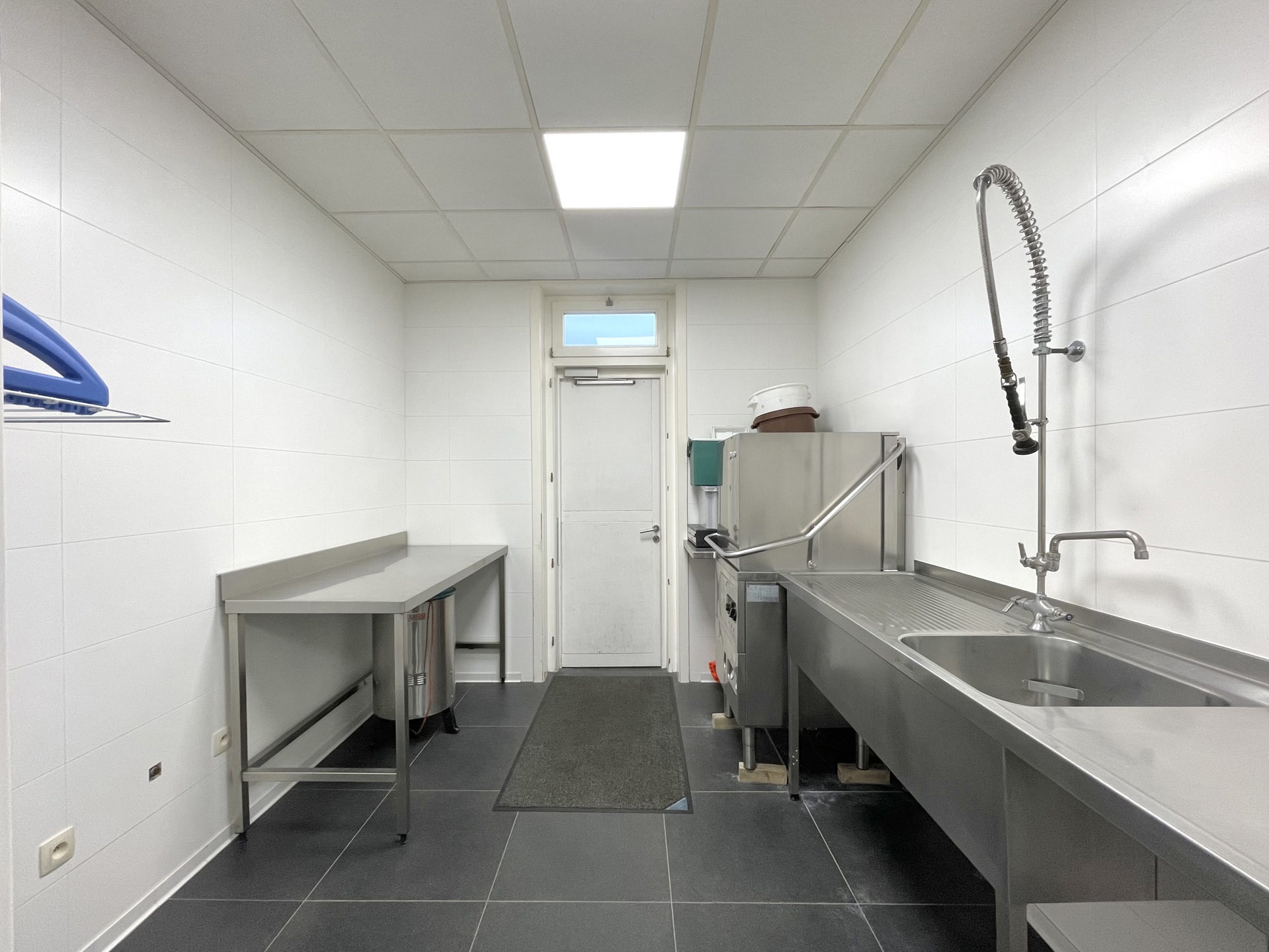 Handelspand met woonst op commerciële ligging! - foto 5