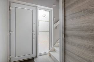 In the quiet and residential Pelink neighborhood in Affligem, you will find this recent and light-filled 3-front home, ideally located near...