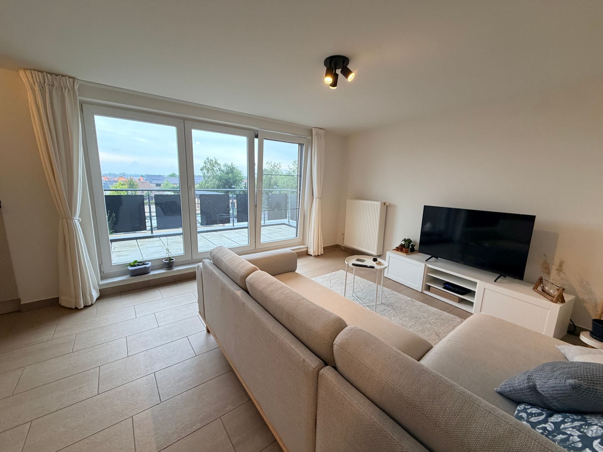 Apartment for rent in Maasmechelen with 2 bedrooms - photo 4
