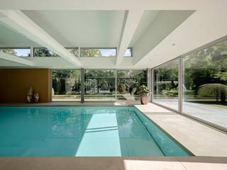 Gelegen in één van de meest prestigieuze wijken van Schilde, bevindt zich deze moderne villa van ± 816 m² op een uitzonderlijk perceel van 6.878...