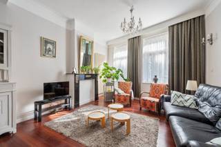 Ontdek deze authentieke en charmante, gerenoveerde hoekwoning met 3 kamers op een unieke ligging in het hart van Ieper aan de voet van...