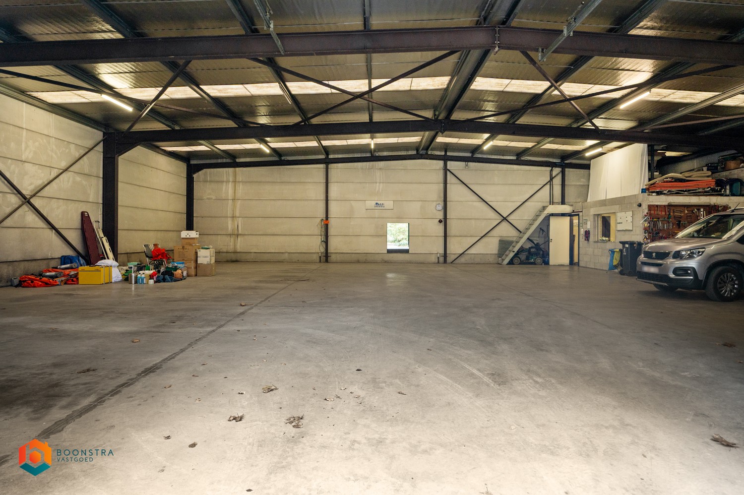 Te renoveren woning met 4 slpkrs en magazijn van 360m² op ruim perceel van 5730m² - foto 5