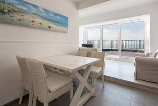 Deze Penthouse is instapklaar en wordt verkocht op een M Preview op Zaterdag 05/07 van 10u-13u wees er tijdig bij om je tijdslot te reserveren op...