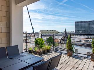 Gelegen op een steenworp afstand van de historische wijken, in een iconisch gebouw, biedt dit penthouse een bruto vloeroppervlakte van circa 200...